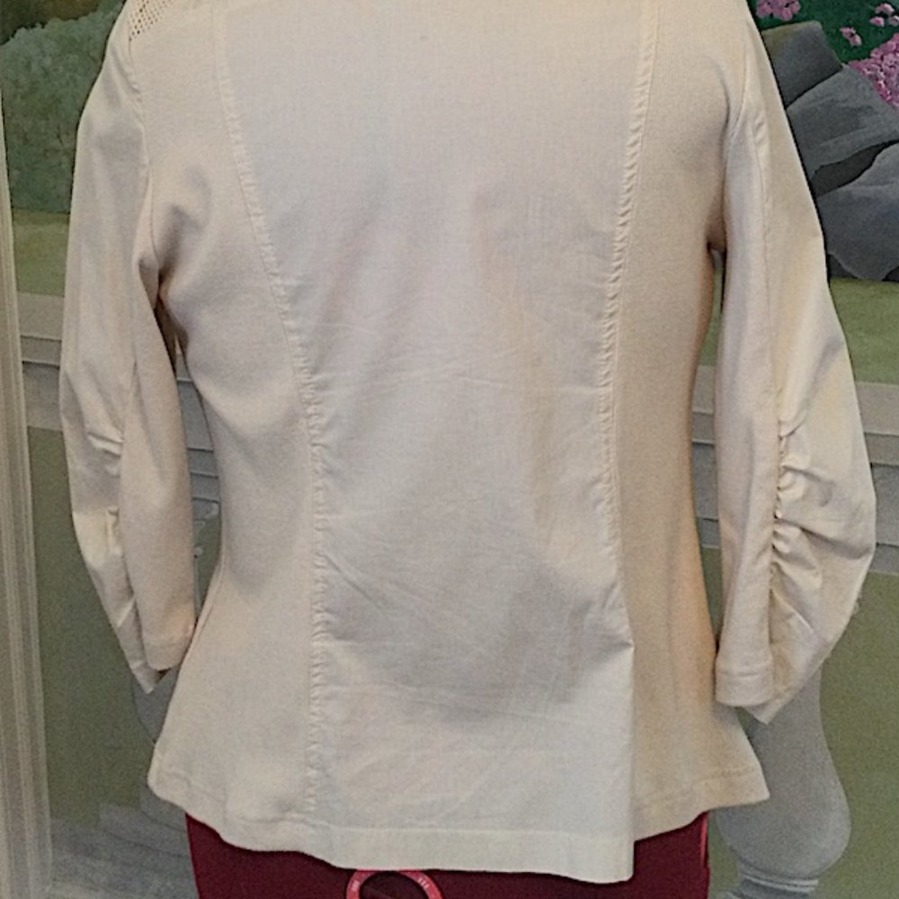 Light Weight Jacket - Picture 4 of 5